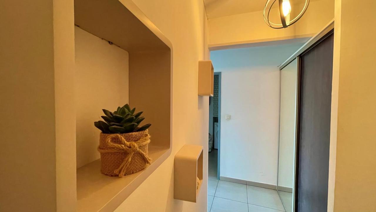 Studio cosy tout équipé - idéalement situé Saint-Denis Extérieur photo